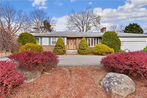 9 Florence St, North Providence, RI 02904