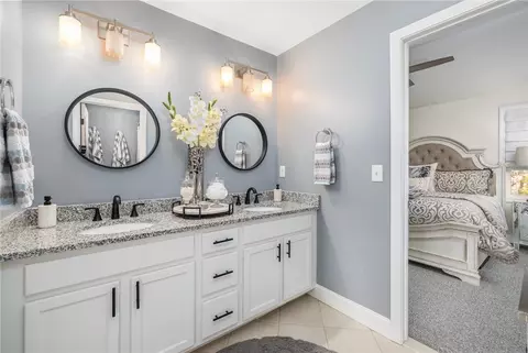 Bath - 1209 Centerville Rd #5, Warwick, RI 02886 photo 4 of 6