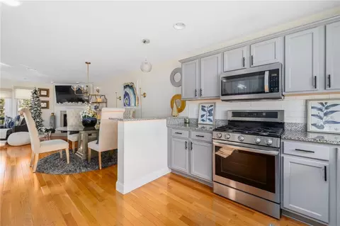 Kitchen - 1209 Centerville Rd #5, Warwick, RI 02886 photo 4 of 6