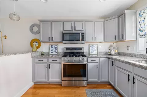 Kitchen - 1209 Centerville Rd #5, Warwick, RI 02886 photo 5 of 6