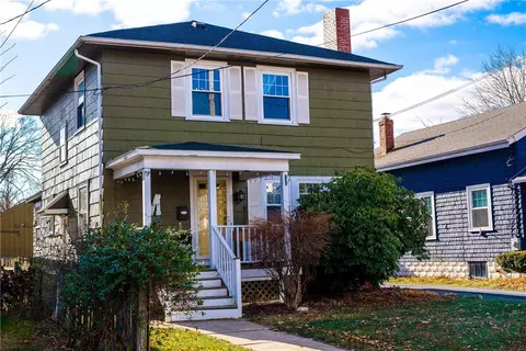 96 Ferncrest Ave, Cranston, RI 02905