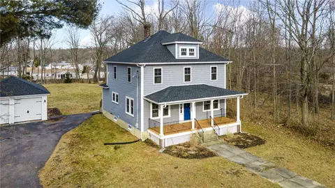 1527 Centerville Rd, Warwick, RI 02886