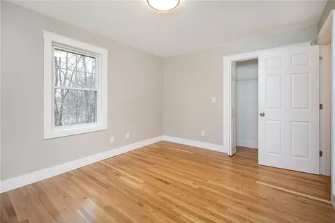 Bedroom - 1527 Centerville Rd, Warwick, RI 02886 photo 3 of 6