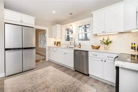 Kitchen - 1527 Centerville Rd, Warwick, RI 02886 photo 2 of 3