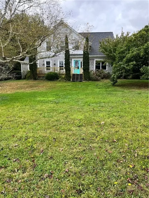 25 Maple Ave, Little Compton, RI 02837
