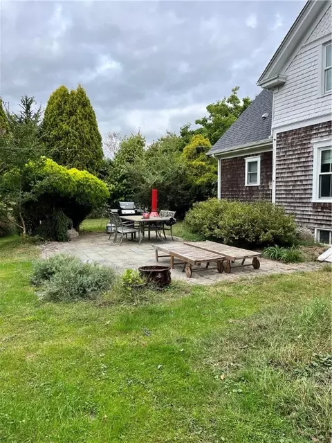 Exterior - 25 Maple Ave, Little Compton, RI 02837 photo 4 of 11