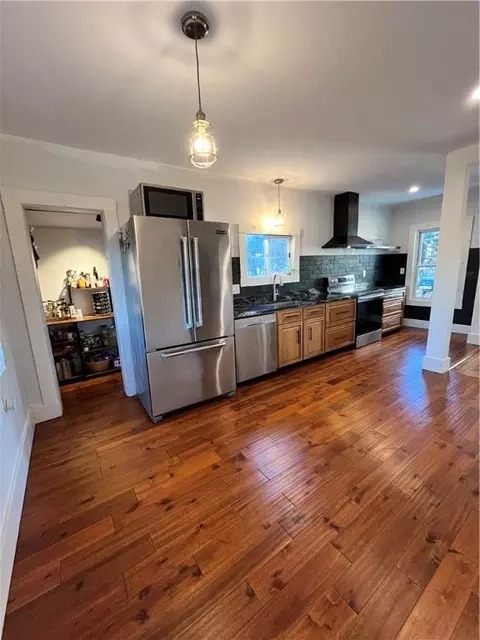 Kitchen - 25 Maple Ave, Little Compton, RI 02837 photo 1 of 5