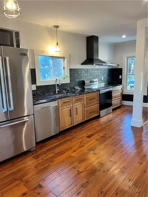 Kitchen - 25 Maple Ave, Little Compton, RI 02837 photo 2 of 5