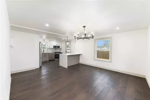 104 Stone Ave, Warwick, RI 02889 photo 5