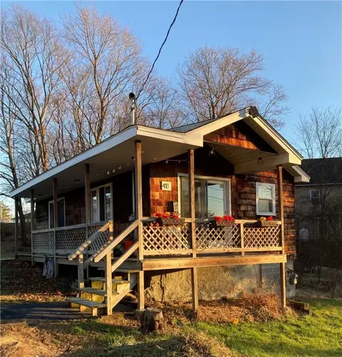 41 Angell St, West Warwick, RI 02893