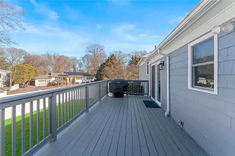 53 Rip Van Winkle Cir, Warwick, RI 02886 photo 14