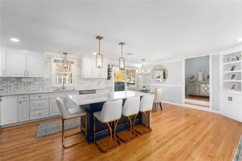 53 Rip Van Winkle Cir, Warwick, RI 02886 photo 12