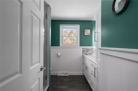 30 Ernest St, Coventry, RI 02816 photo 16