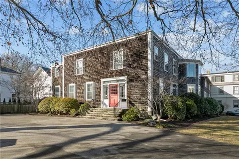 36 Kay St #1, Newport, RI 02840