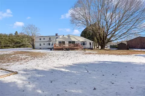 Exterior - 220 Ten Rod Rd, Exeter, RI 02822 photo 6 of 12