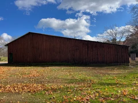 Exterior - 220 Ten Rod Rd, Exeter, RI 02822 photo 9 of 12