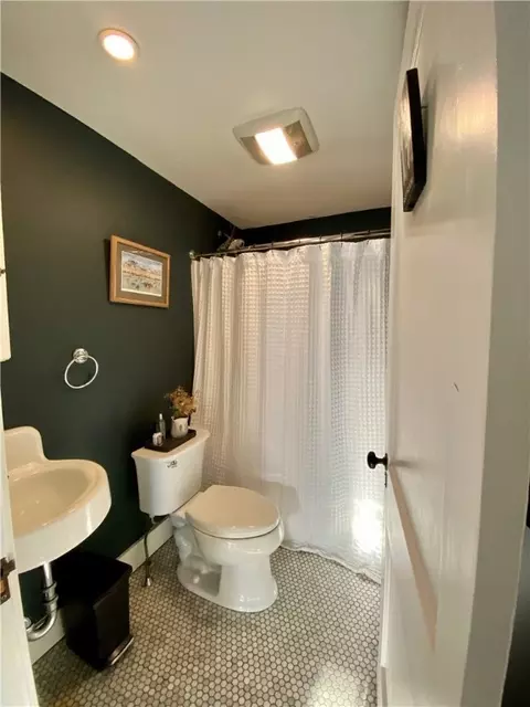 40 Meadowbrook Ave, Warwick, RI 02889 photo 13