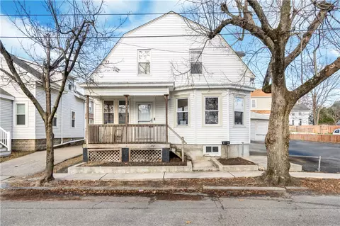 49 Villa Ave, Cranston, RI 02905