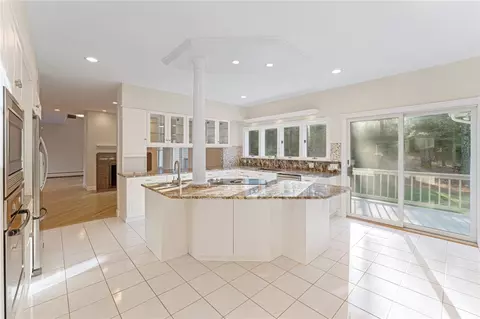 11 Windrose Cir, Exeter, RI 02822 photo 17