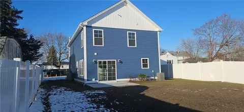 Exterior - 18 Chiswick Rd, Warwick, RI 02889 photo 3 of 3