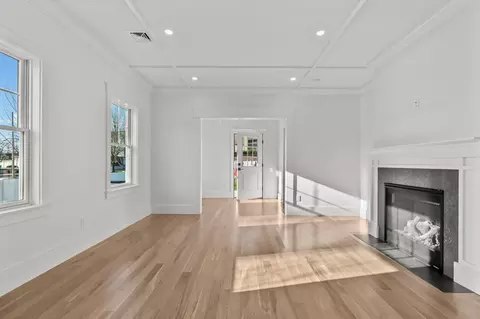 4 Anchor Way #4, Newport, RI 02840
