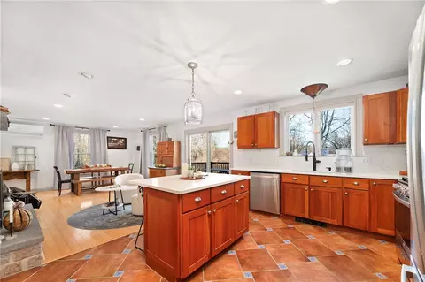 15 Phillips Ln, Glocester, RI 02814 photo 14