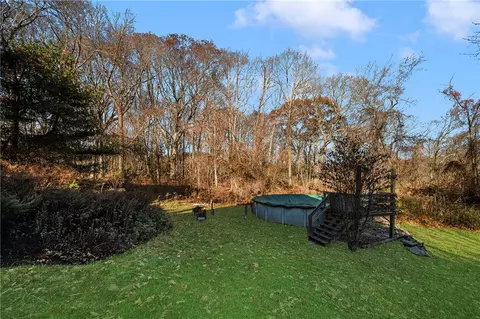 15 Phillips Ln, Glocester, RI 02814 photo 11