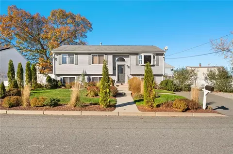 100 Fourth Ave, Cranston, RI 02910