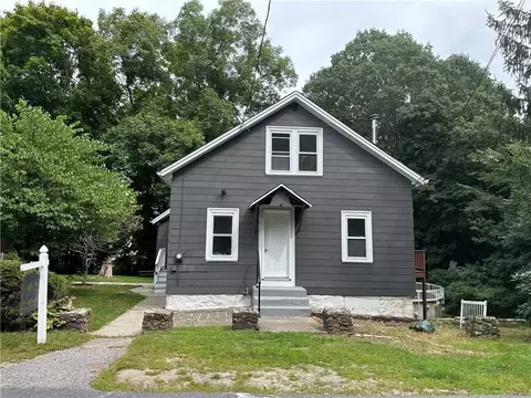 50 Second Ave, Cumberland, RI 02864