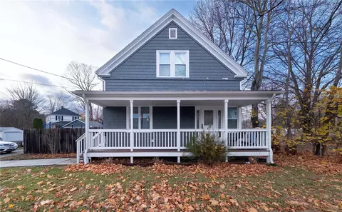53 Esmond St, Smithfield, RI 02917