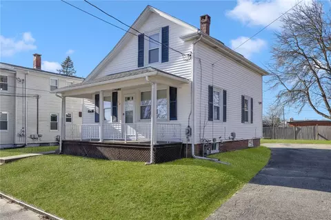 14 S Cornell Ave, Warren, RI 02885 photo 2