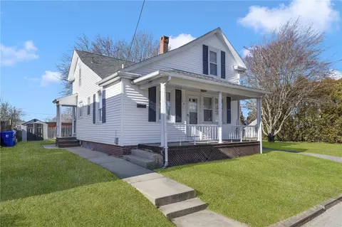14 S Cornell Ave, Warren, RI 02885