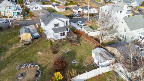 View/Area - 32 Surf Ave, Warwick, RI 02889 photo 4 of 5