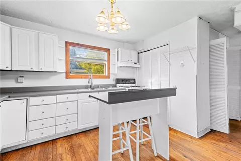 Kitchen - 32 Surf Ave, Warwick, RI 02889 photo 1 of 2