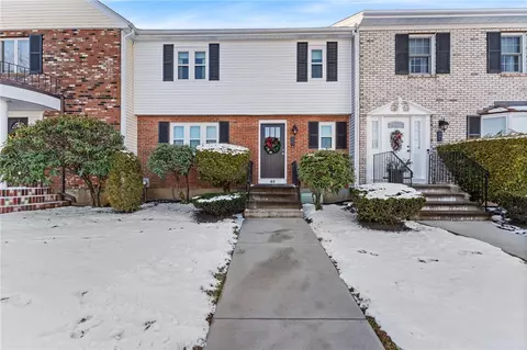 2970 Mendon Rd #44, Cumberland, RI 02864