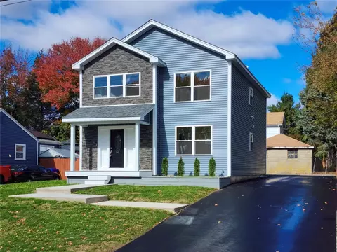 11 White Ct, North Providence, RI 02911