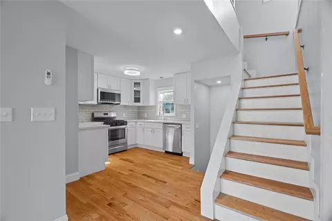 Entry Way - 49 Meadowbrook Ave, Warwick, RI 02889 photo 1 of 6