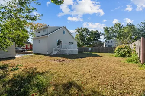 Exterior - 49 Meadowbrook Ave, Warwick, RI 02889 photo 5 of 8
