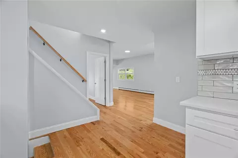 Entry Way - 49 Meadowbrook Ave, Warwick, RI 02889 photo 2 of 6