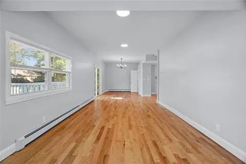 Living - 49 Meadowbrook Ave, Warwick, RI 02889 photo 5 of 7