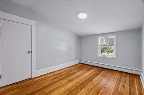Bedroom - 49 Meadowbrook Ave, Warwick, RI 02889 photo 7 of 12