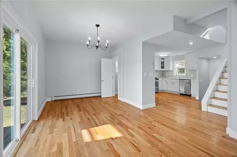 Living - 49 Meadowbrook Ave, Warwick, RI 02889 photo 3 of 7