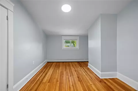 Bedroom - 49 Meadowbrook Ave, Warwick, RI 02889 photo 5 of 12