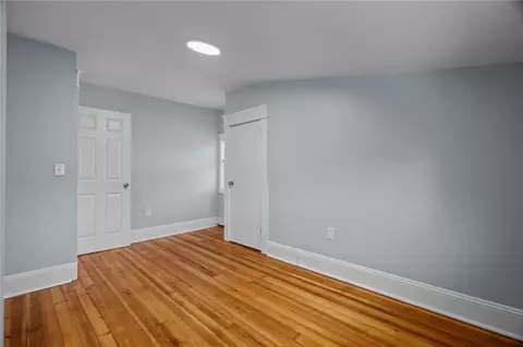 Bedroom - 49 Meadowbrook Ave, Warwick, RI 02889 photo 6 of 12