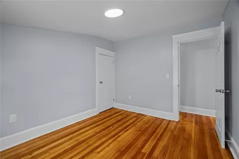 Bedroom - 49 Meadowbrook Ave, Warwick, RI 02889 photo 11 of 12