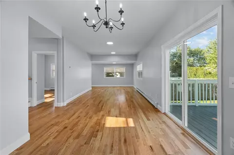 Living - 49 Meadowbrook Ave, Warwick, RI 02889 photo 6 of 7