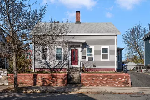 33 Harrison St, Pawtucket, RI 02860