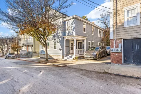 65 Arnold St, Providence, RI 02906