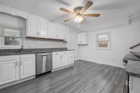 92 Wilson Ave, Warwick, RI 02889 photo 5