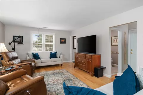 402 Brookhaven Ln #402, Woonsocket, RI 02895 photo 13